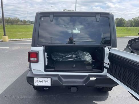New 2025 Jeep Wrangler Sport S image 10