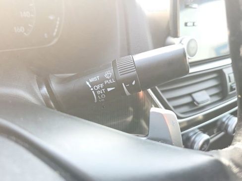 Used 2018 Honda Accord Sport image 44