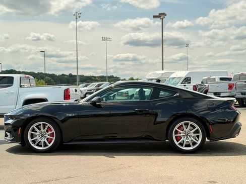 Used 2025 Ford Mustang GT Premium RWD image 47