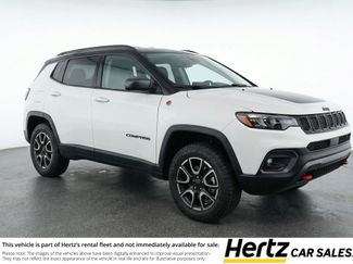 Used 2025 Jeep Compass Trailhawk video 1