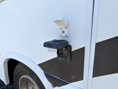 Used 2019 Ford E-350 and Econoline 350 Super Duty w/ Motorhome Prep Package RWD image 3