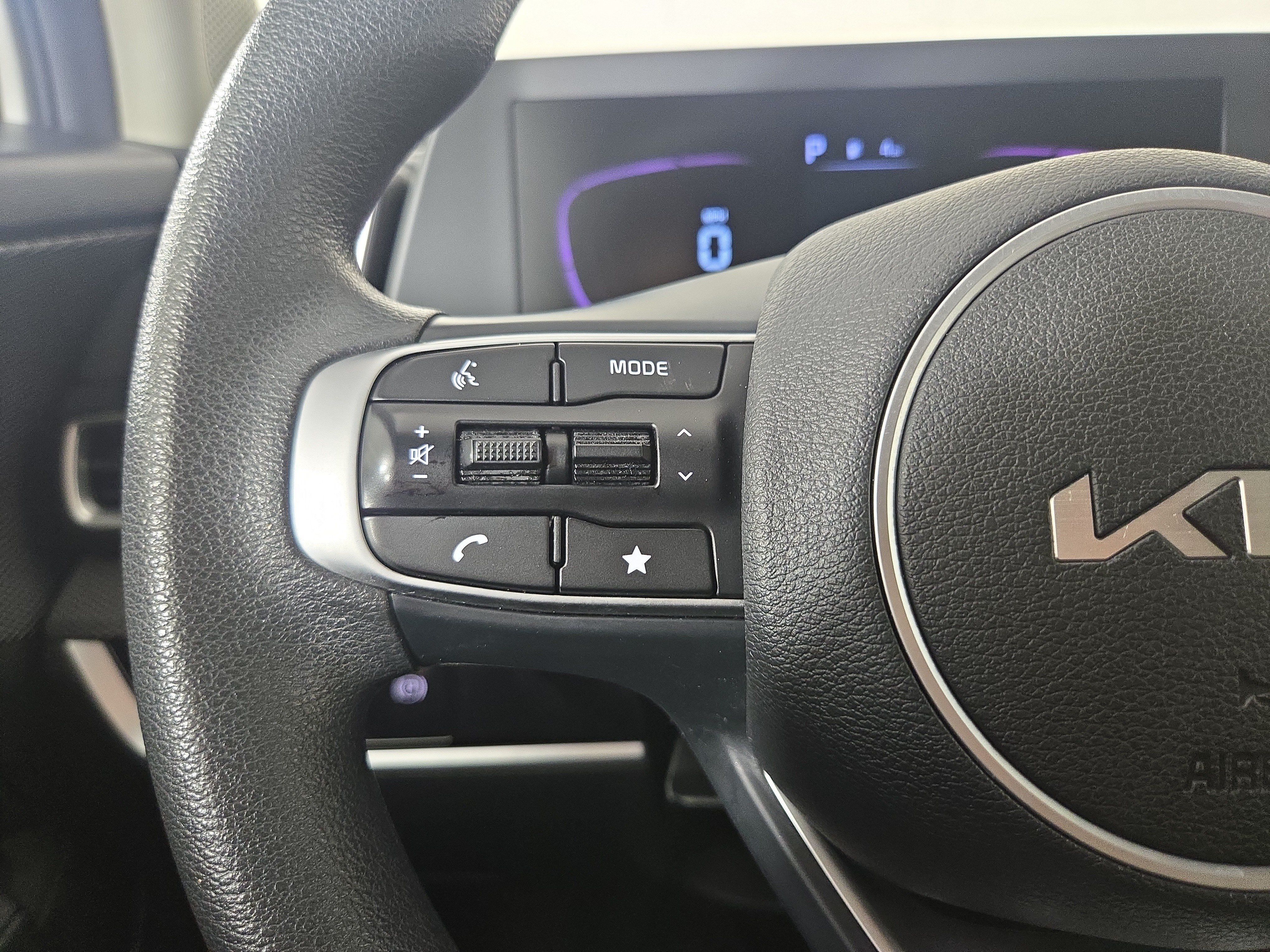 Used 2023 Kia Sportage LX AWD/4WD image 15