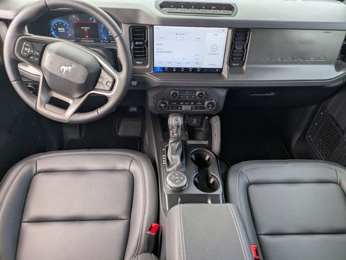 New 2025 Ford Bronco Badlands image 16