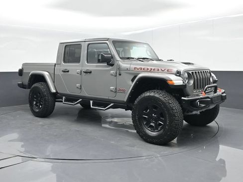 Used 2023 Jeep Gladiator Mojave w/ LED Lighting Group AWD/4WD image 2