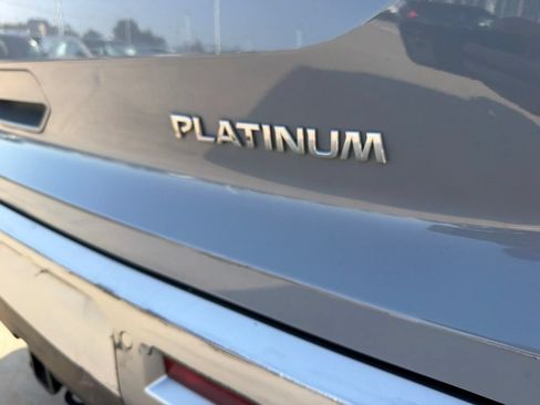 Used 2023 Nissan Pathfinder Platinum FWD image 10
