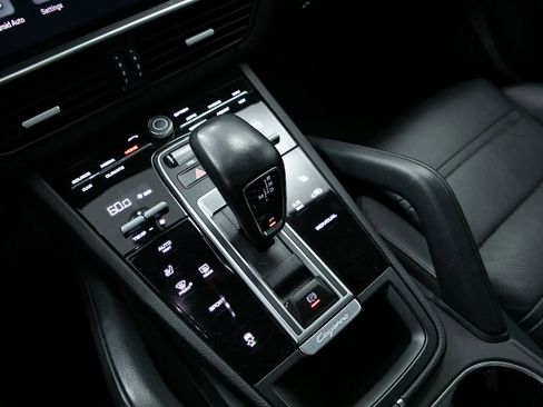 Certified 2023 Porsche Cayenne image 15
