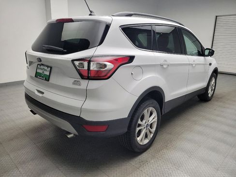 Used 2018 Ford Escape SEL FWD image 9