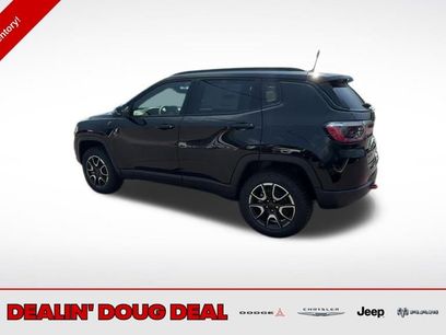 New 2025 Jeep Compass Trailhawk w/ Trailhawk Convenience Group