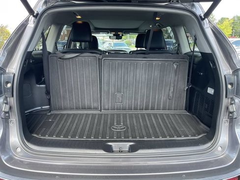 Used 2019 Toyota Highlander Limited Platinum AWD/4WD image 40