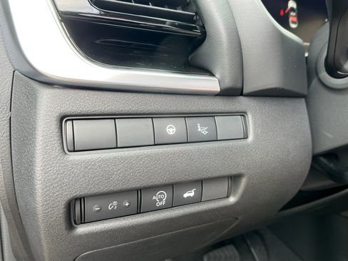 New 2025 Nissan Rogue SL w/ SL Premium Package image 36