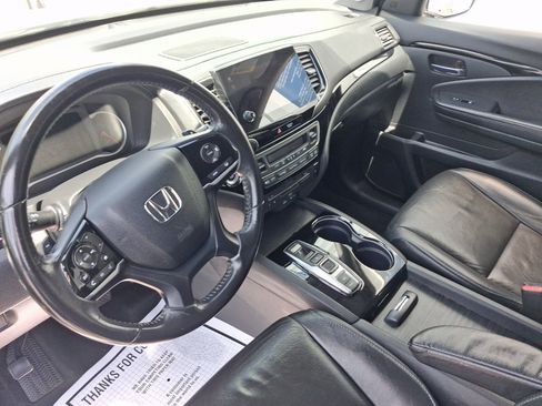 Used 2019 Honda Pilot Touring image 4
