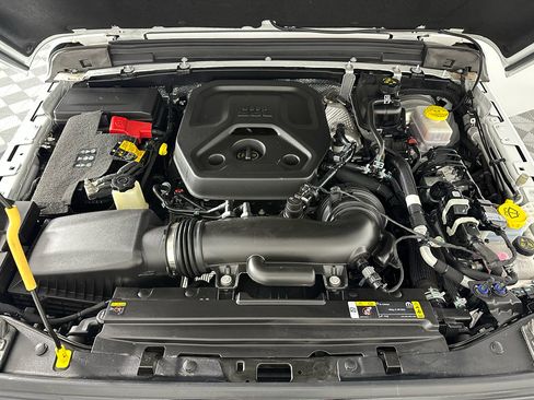 Used 2024 Jeep Wrangler Willys image 14