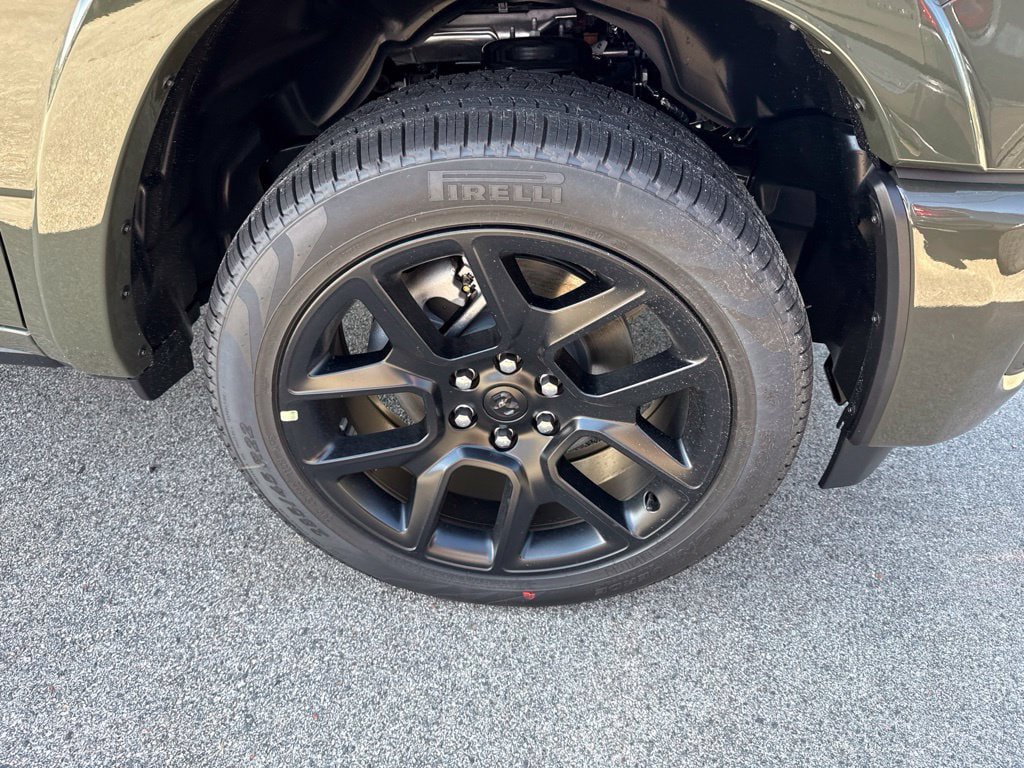 New 2027 RAM 1500 Laramie AWD/4WD image 9
