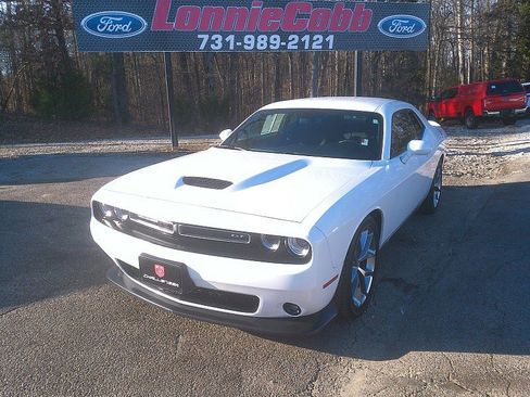 Used 2022 Dodge Challenger GT image 2