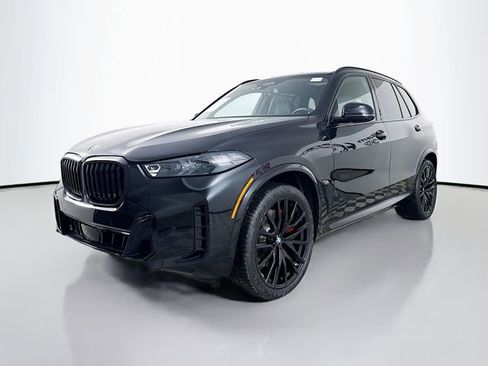 Used 2024 BMW X5 xDrive40i w/ M Sport Package image 3