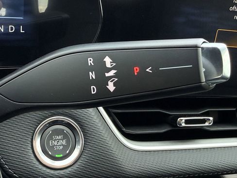 New 2026 Chevrolet Equinox LT image 18