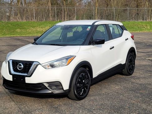 Used 2020 Nissan Kicks S FWD image 5