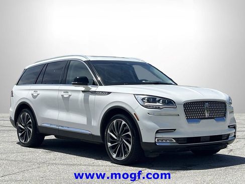 Used 2022 Lincoln Aviator Reserve w/ Equipment Group 201A AWD/4WD image 4