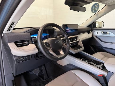 Certified 2025 Ford Explorer Active w/ Active Comfort Package AWD/4WD image 21