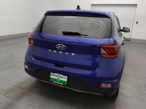 Used 2021 Hyundai Venue SE image 7