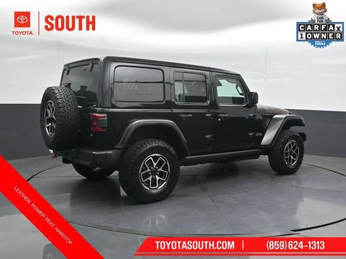 Used 2026 Jeep Wrangler Unlimited Rubicon AWD/4WD image 2