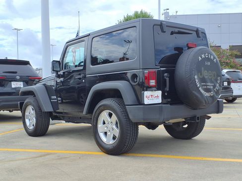 Used 2014 Jeep Wrangler Sport w/ Quick Order Package 24S AWD/4WD image 3