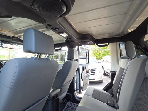 Used 2010 Jeep Wrangler Unlimited Sahara w/ Dual Top Group AWD/4WD image 42