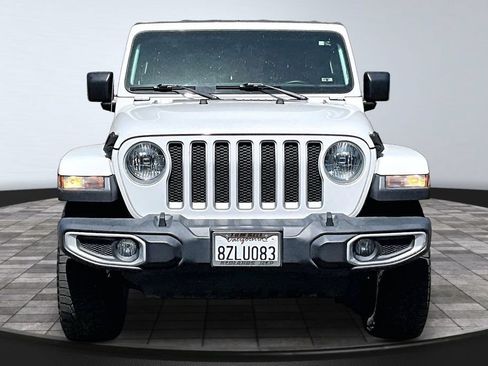 Certified 2019 Jeep Wrangler Unlimited Sahara AWD/4WD image 25