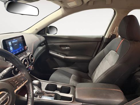 Used 2023 Nissan Sentra SR w/ Midnight Edition Package image 10