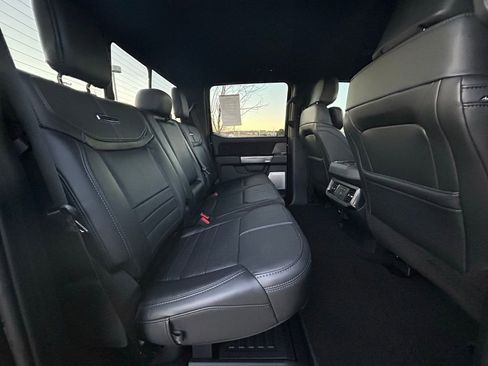 Used 2025 Ford F450 Platinum image 31