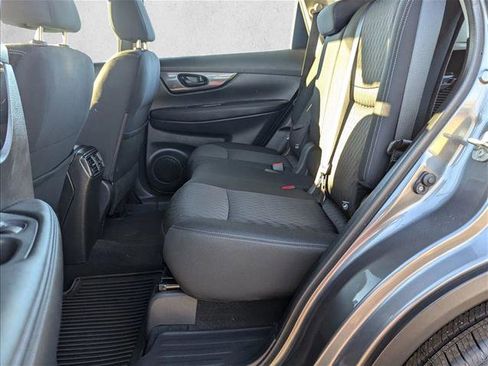 Used 2020 Nissan Rogue S image 17