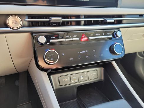 Certified 2025 Hyundai Tucson SEL image 8