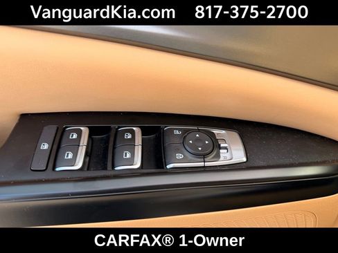 Certified 2024 Kia Carnival LX image 18