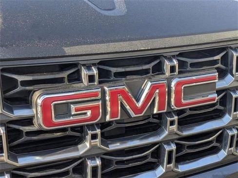 Used 2023 GMC Canyon AT4 w/ AT4 Premium Package image 13