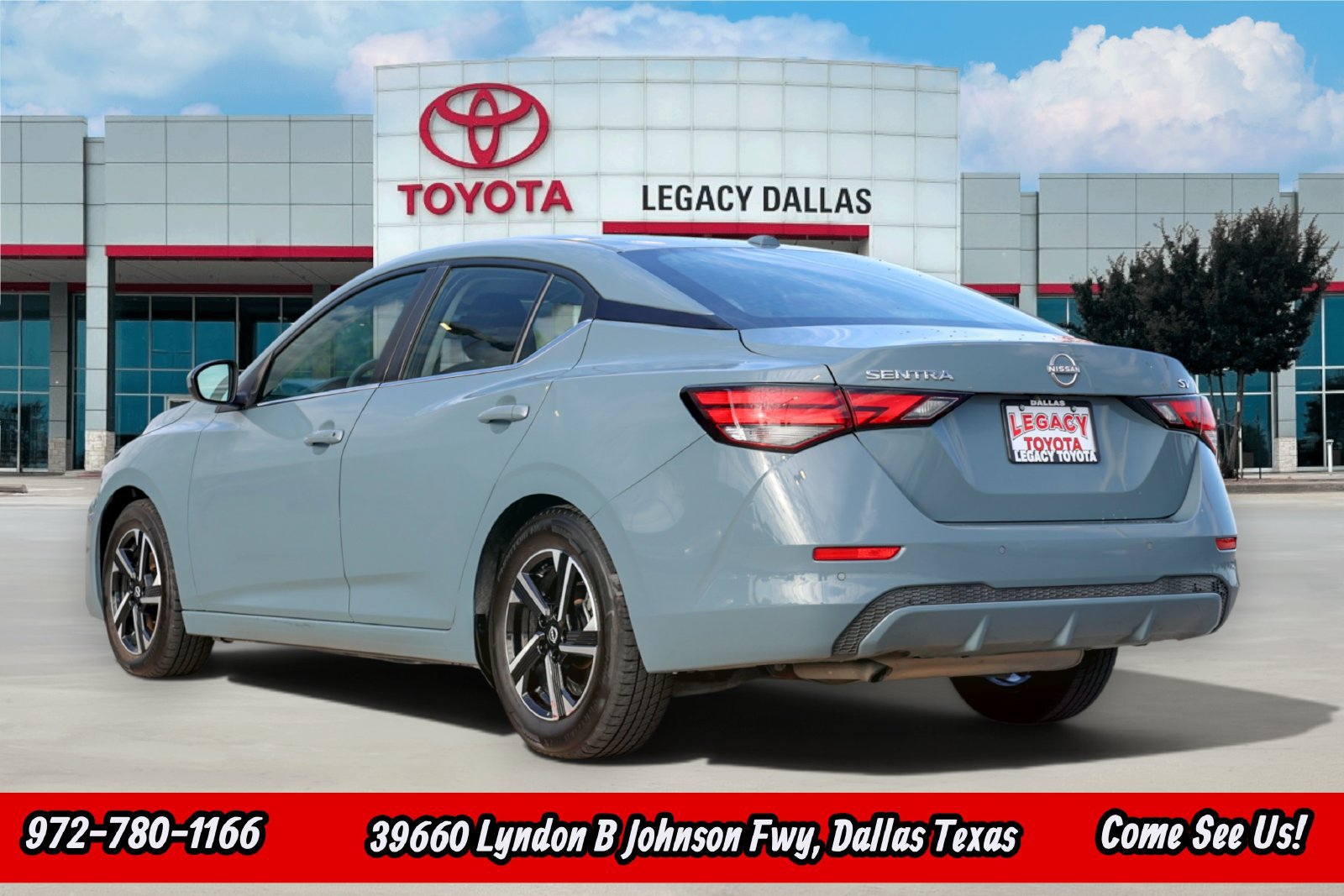 Used 2024 Nissan Sentra SV FWD image 7