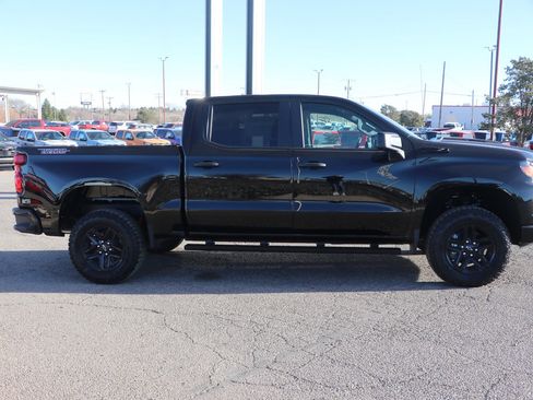 New 2026 Chevrolet Silverado 1500 Custom Trail Boss w/ LPO, Dark Essentials Package image 8