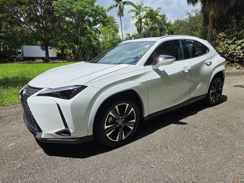 Used 2026 Lexus UX 300h FWD w/ Accessory Package (Z2) image 3