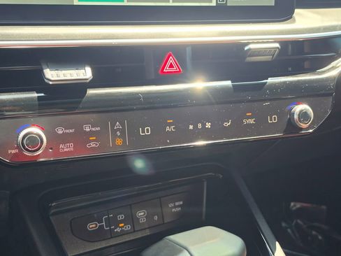 Certified 2025 Kia K5 GT-Line w/ GT-Line Premium Package FWD image 23