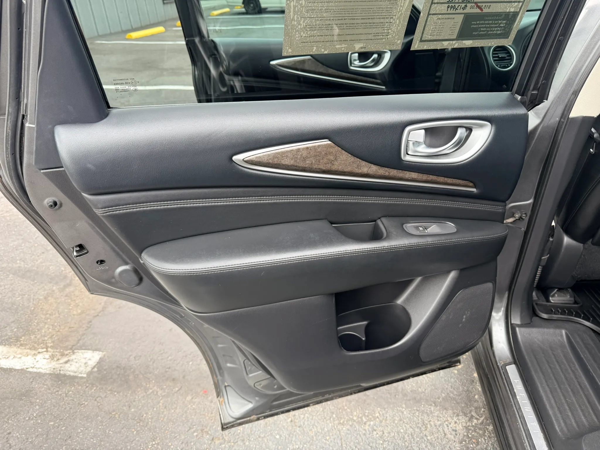 Used 2015 INFINITI QX60 Luxe AWD/4WD image 17