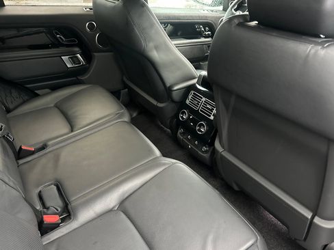 Used 2022 Land Rover Range Rover Westminster Edition image 18