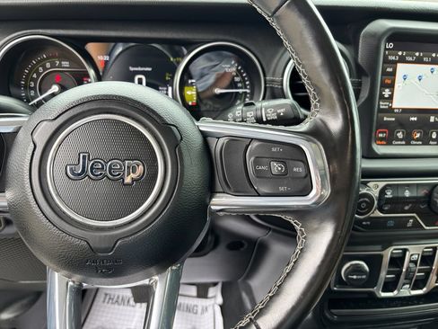 Used 2023 Jeep Wrangler Unlimited Sahara w/ Cold Weather Group AWD/4WD image 20
