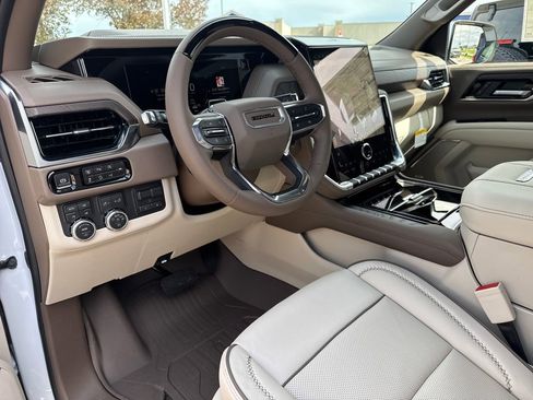New 2026 GMC Yukon XL Denali AWD/4WD image 13