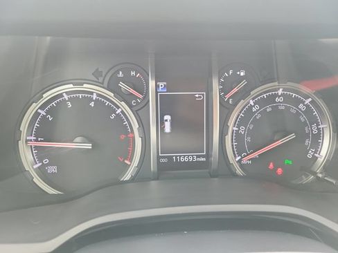Used 2021 Toyota 4Runner Limited AWD/4WD image 12