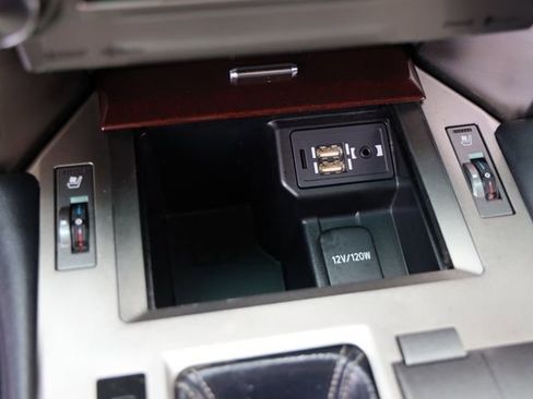 Used 2015 Lexus GX 460 w/ Premium Package image 24