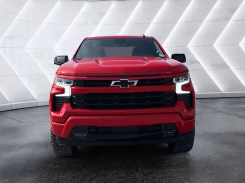 Used 2023 Chevrolet Silverado 1500 RST AWD/4WD image 2
