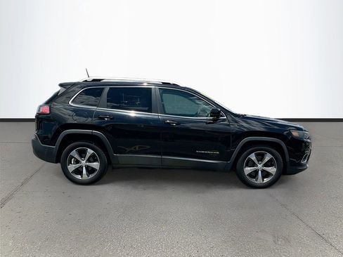 Used 2019 Jeep Cherokee Limited FWD image 8