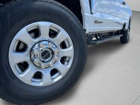 Used 2024 Ford F350 XLT w/ FX4 Off-Road Package AWD/4WD image 34