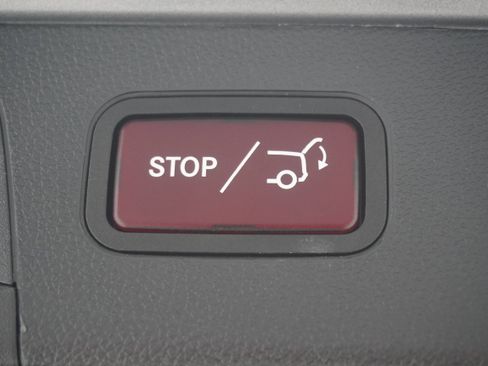 Used 2018 Mercedes-Benz GLC 300 image 27