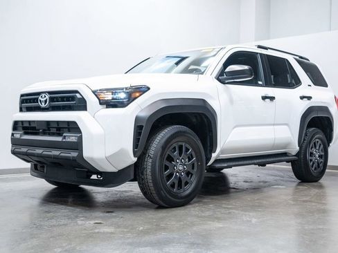 Certified 2025 Toyota 4Runner SR5 image 3