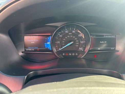 Used 2016 Ford Explorer XLT w/ Equipment Group 202A image 31